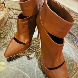 BCBGeneration Brown Leather Heels